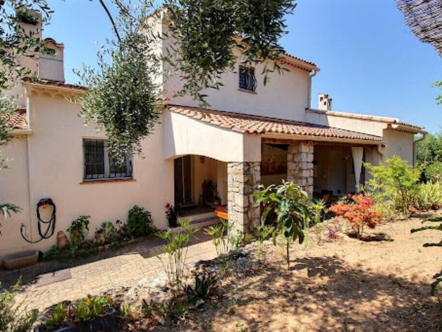 Vente Maison 4 pièces 154 m2 Bagnols en Forêt