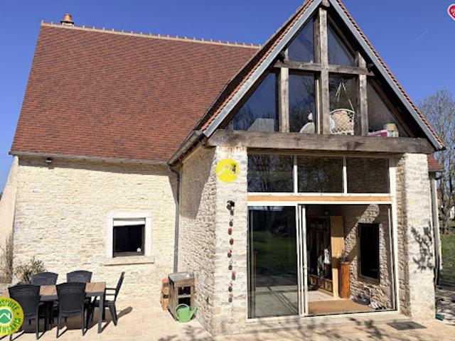 Vente Maison 4 pièces 154 m2 Châteauneuf sur Cher