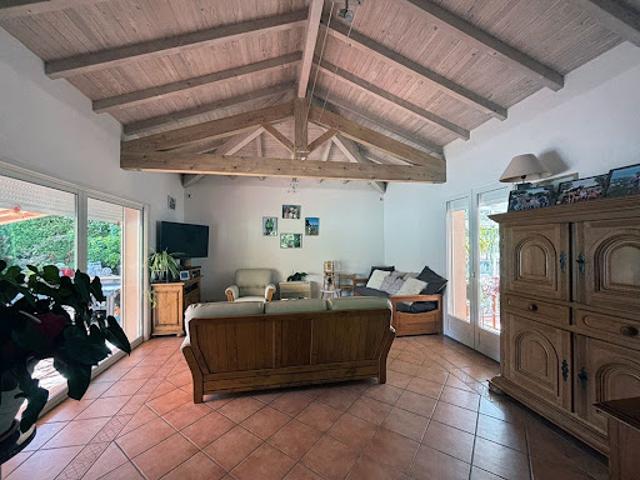 Vente Maison 5 pièces 154 m2 Peyrole