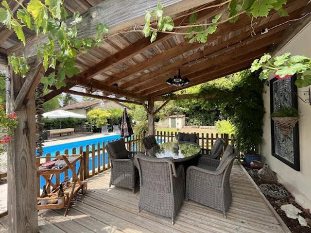 Vente Maison 4 pièces 154 m2 Saint Paul Lizonne