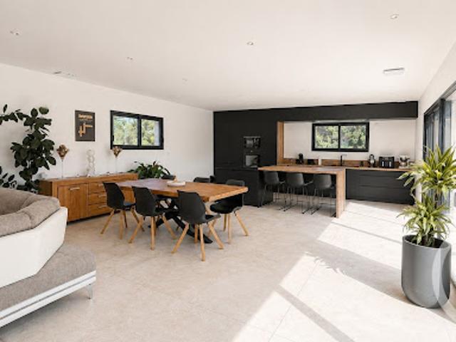 Vente Maison 4 pièces 157.55 m2 Uchaud