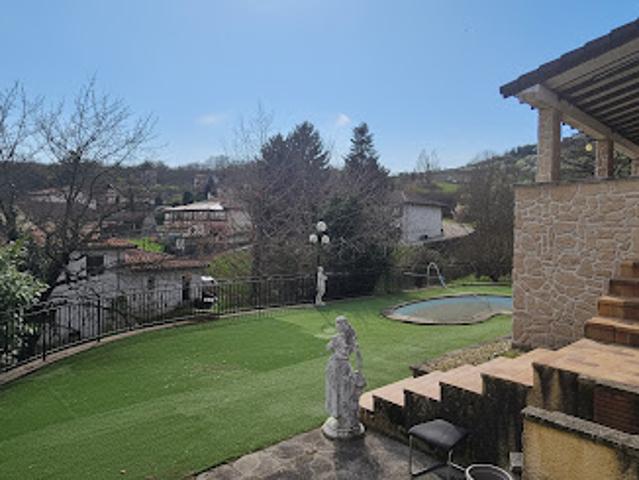 Vente Maison 4 pièces 150 m2 Montagny