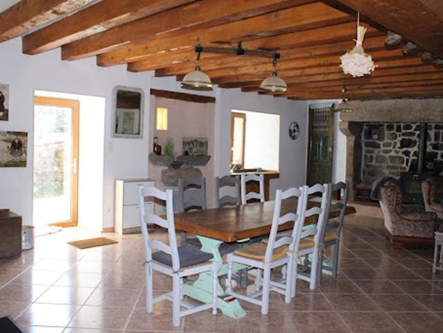 Vente Maison 4 pièces 150 m2 Grandrieu