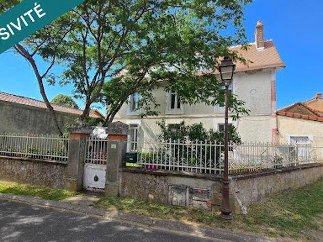 Vente Maison 4 pièces 150 m2 Jouhet