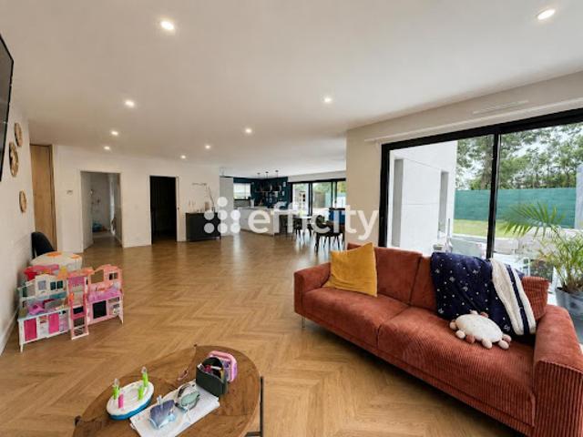 Vente Maison 4 pièces 150 m2 Saint Erblon
