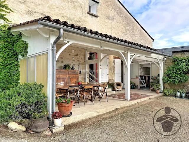 Vente Maison 4 pièces 150 m2 Villefranche de Lonchat
