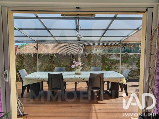 Vente Maison 4 pièces 151 m2 Vitrac Saint Vincent