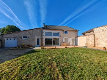 Vente Maison 4 pièces 152 m2 Roches Prémarie Andillé