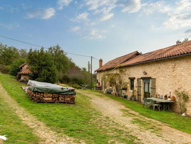 Vente Maison 4 pièces 156 m2 Cubjac Auvézère Val d'Ans
