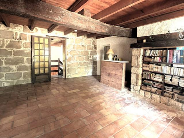 Vente Maison 4 pièces 160 m2 Lavergne