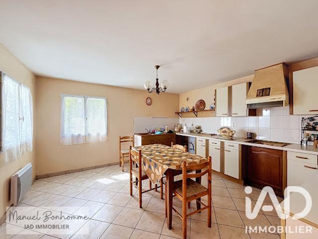 Vente Maison 4 pièces 160 m2 Saint Hilaire de Lusignan