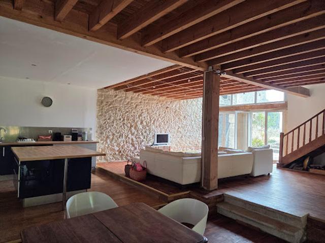 Vente Maison 4 pièces 160 m2 Saint Vivien