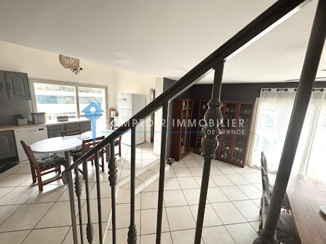 Vente Maison 4 pièces 161 m2 Montcarra