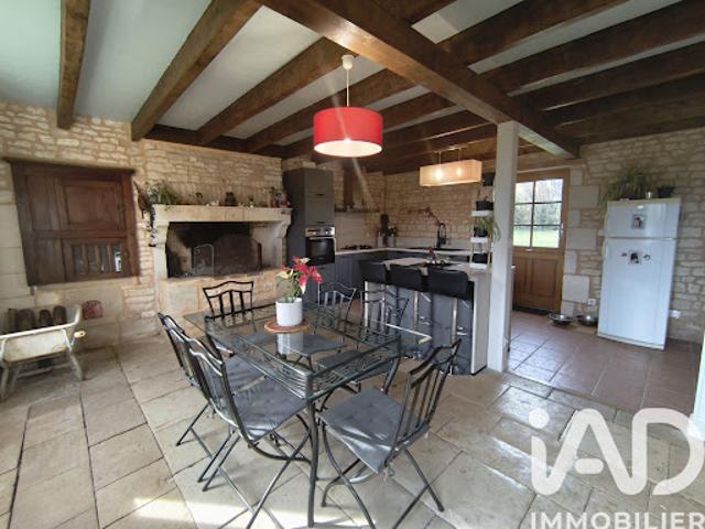 Vente Maison 4 pièces 162 m2 Clussais la Pommeraie