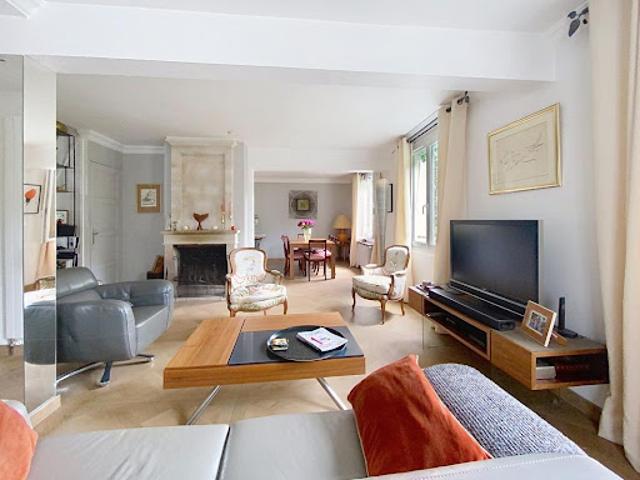 Vente Maison 4 pièces 162.11 m2 Le Chesnay Rocquencourt