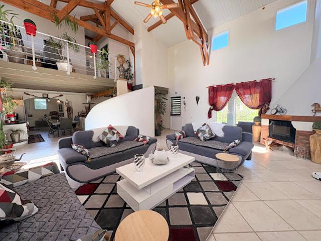 Vente Maison 4 pièces 176 m2 Valence D Agen
