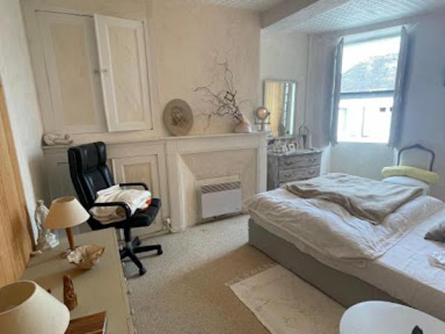 Vente Maison 4 pièces 177.9 m2 Oloron Sainte Marie