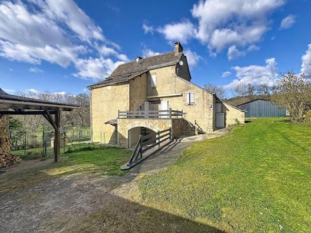 Vente Maison 4 pièces 179 m2 Sainte Radegonde
