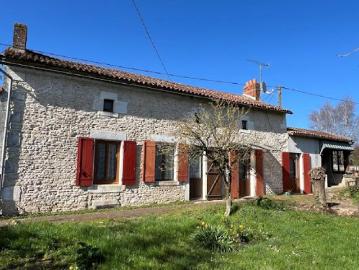 Vente Maison 4 pièces 172 m2 Civray