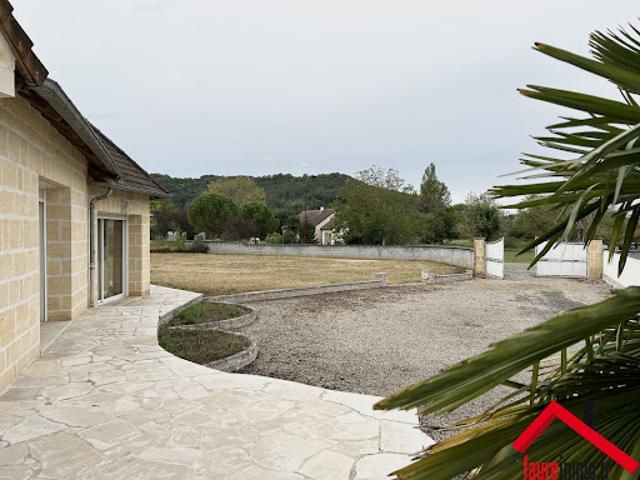 Vente Maison 4 pièces 186 m2 Pazayac