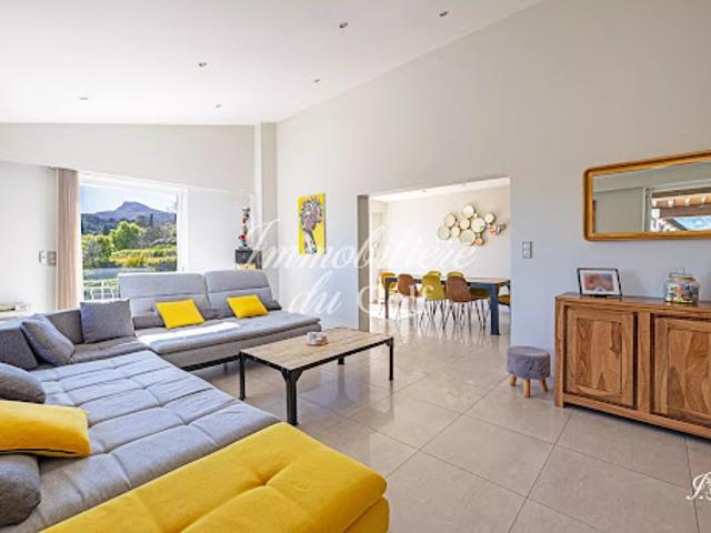 Vente Maison 4 pièces 186 m2 Roquevaire