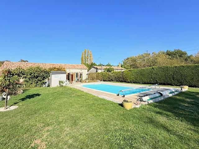 Vente Maison 4 pièces 188.05 m2 Montcuq