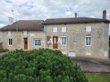 Vente Maison 4 pièces 194 m2 Poursac
