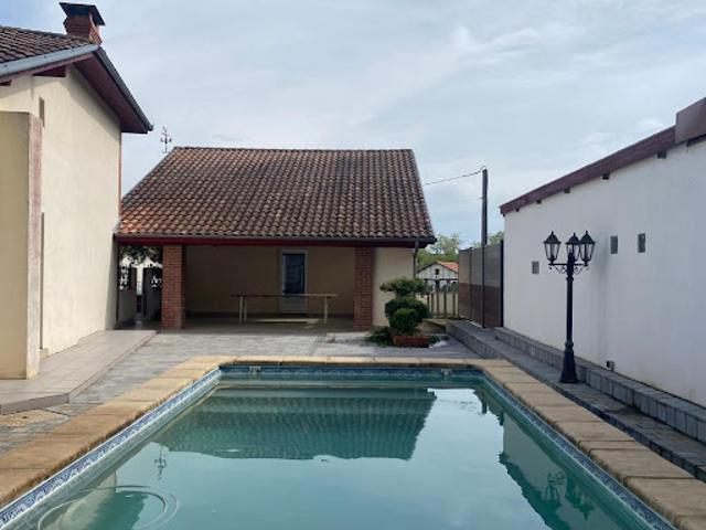 Vente Maison 4 pièces 195 m2 Poyartin