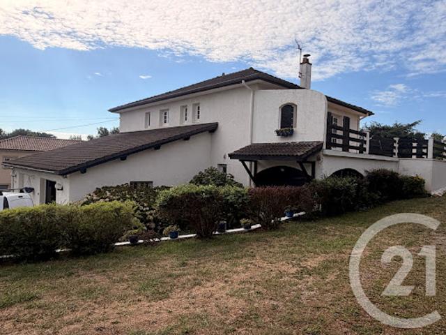 Vente Maison 4 pièces 207.31 m2 Roiffieux