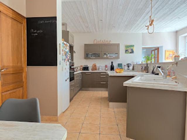 Vente Maison 4 pièces 202 m2 Charentilly