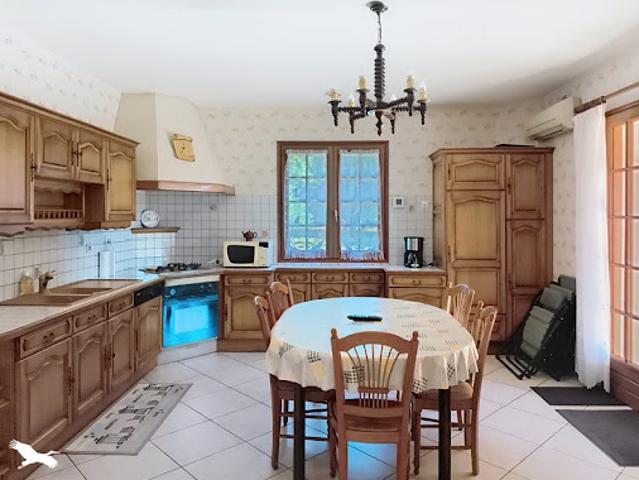 Vente Maison 4 pièces 218 m2 Saint Seurin de Prats