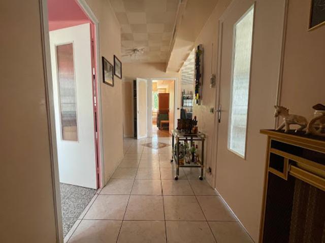 Vente Maison 4 pièces 219 m2 Venissieux