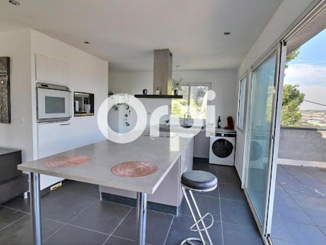 Vente Maison 4 pièces 220 m2 Marseille 11ème
