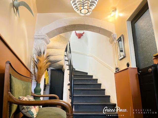 Vente Maison 4 pièces 220 m2 Nimes