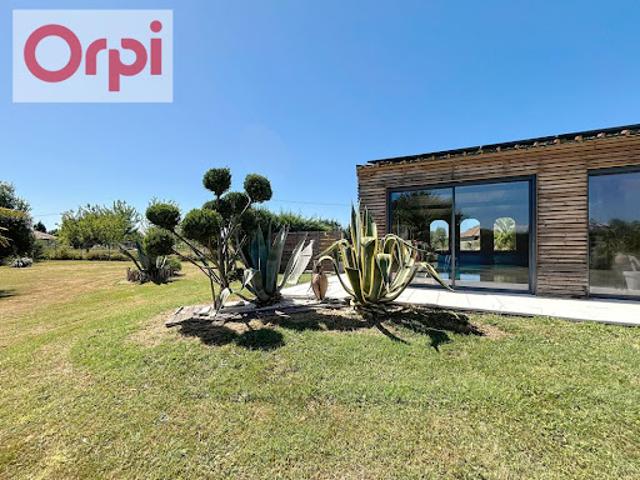 Vente Maison 4 pièces 221 m2 Saint Gaudens