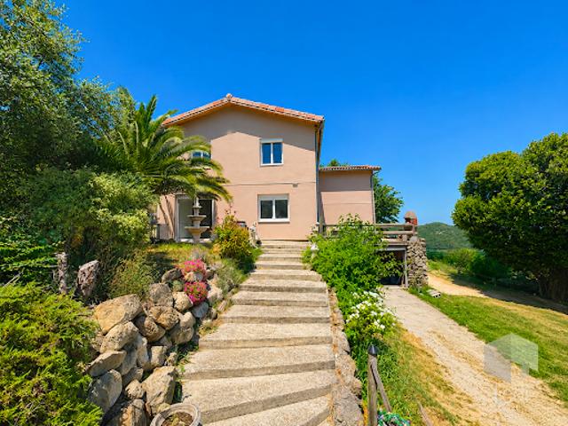 Vente Maison 7 pièces 350 m2 Viviers