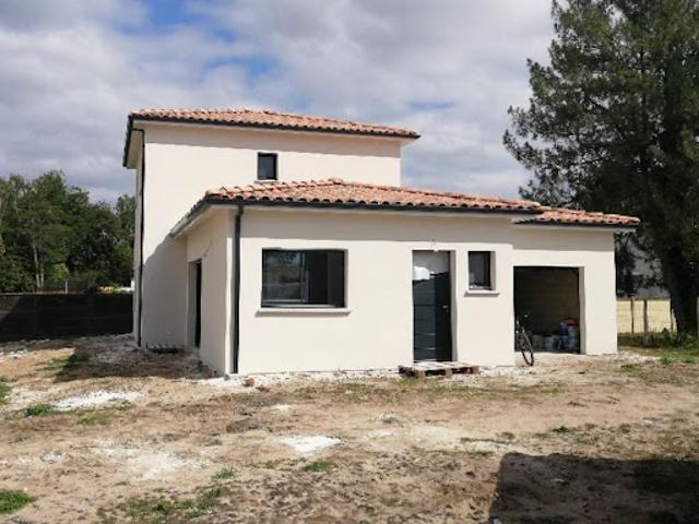 Vente Maison 4 pièces 351000 m2 Saint Aubin de Médoc
