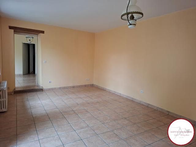 Vente Maison 4 pièces 65 m2 Saint Bonnet Tronçais