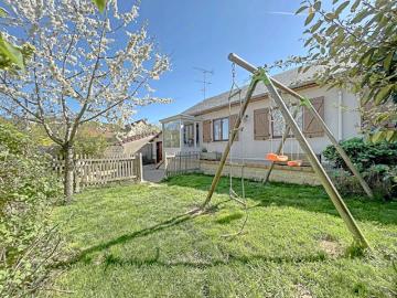 Vente Maison 4 pièces 74 m2 Saint Rémy lès Chevreuse