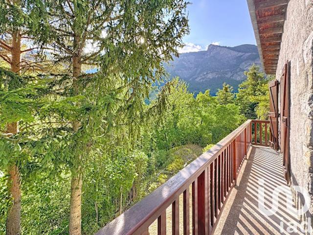 Vente Maison 4 pièces 73 m2 Saint Martin d'Entraunes