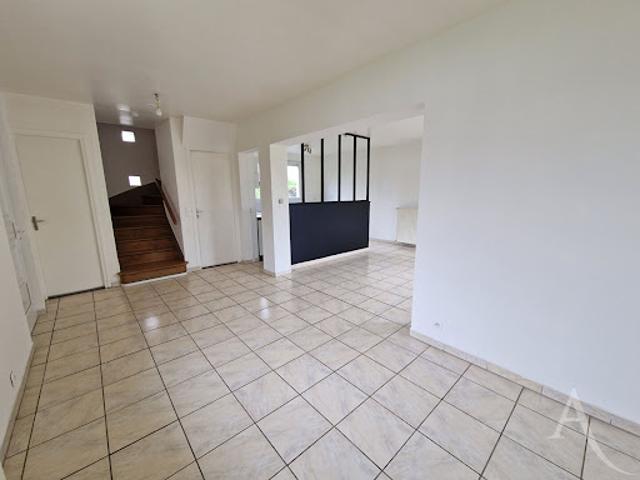 Vente Maison 4 pièces 74.22 m2 Mondeville