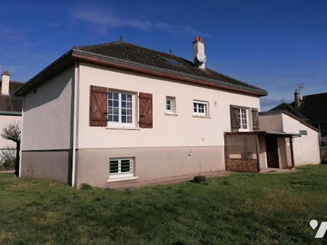 Vente Maison 4 pièces 75.15 m2 Descartes