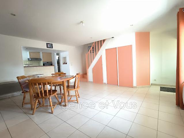 Vente Maison 4 pièces 75 m2 Saint Père Marc en Poulet