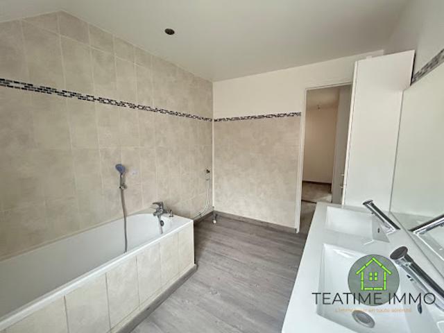 Vente Maison 4 pièces 77.8 m2 Tourcoing