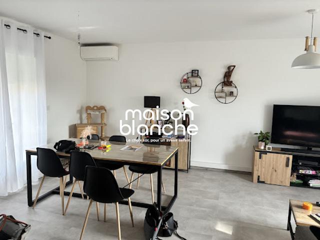 Vente Maison 4 pièces 77 m2 Saint Médard de Guizières