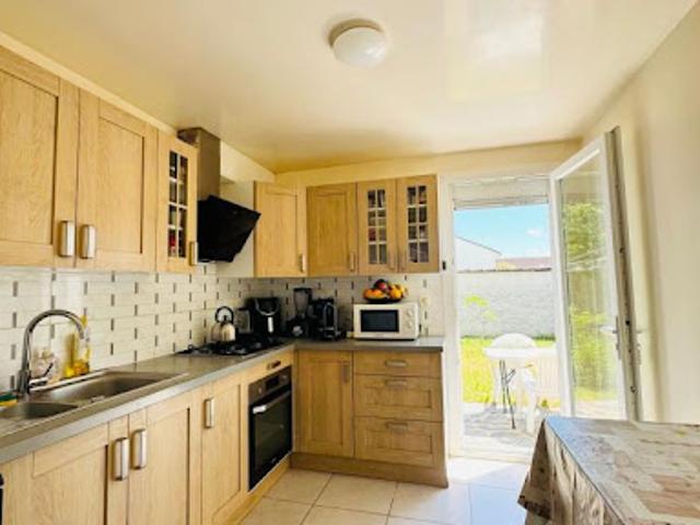Vente Maison 4 pièces 77 m2 Stains