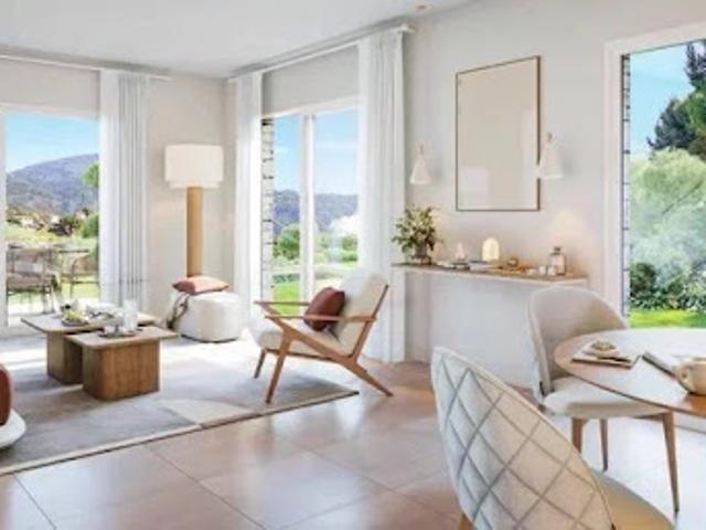 Vente Maison 4 pièces 78.85 m2 Carros