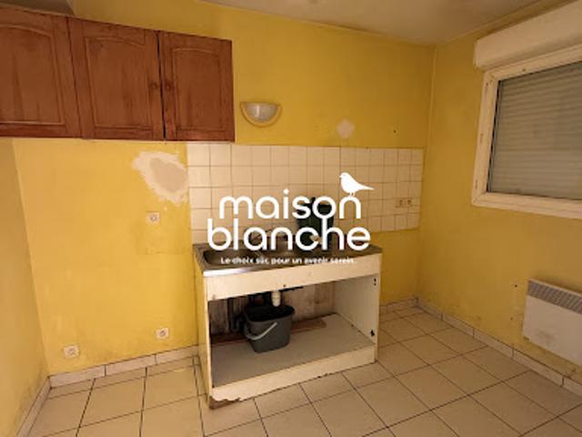 Vente Maison 4 pièces 78 m2 Saint Quentin de Baron