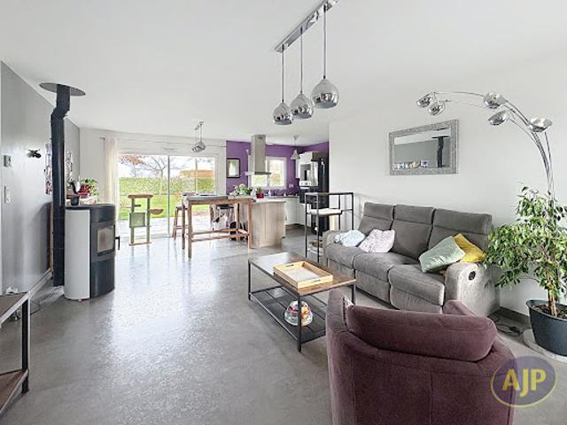 Vente Maison 4 pièces 79.05 m2 Saint Etienne du Bois