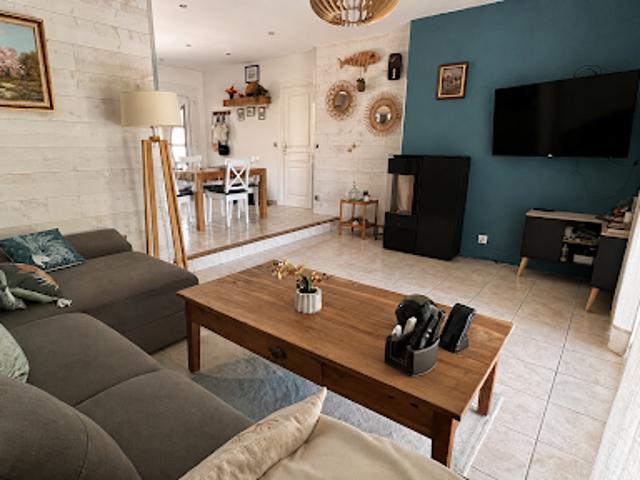 Vente Maison 4 pièces 79 m2 Eyraud Crempse Maurens